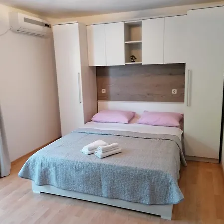 Bepo Drvenik (Split-Dalmatia)